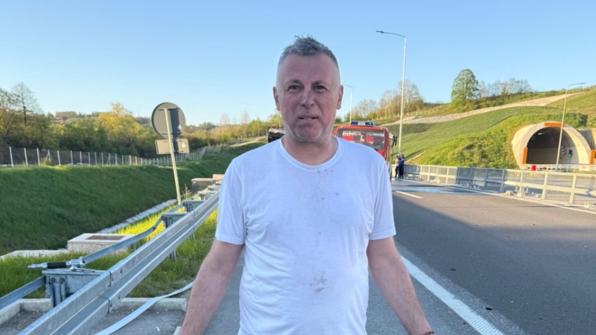 VLADAN OKONČAO DRAMU NA AUTO-PUTU MILOŠ VELIKI! Jednim potezom spasao vozača i robu vrednu PREKO 130.000 EVRA (FOTO)