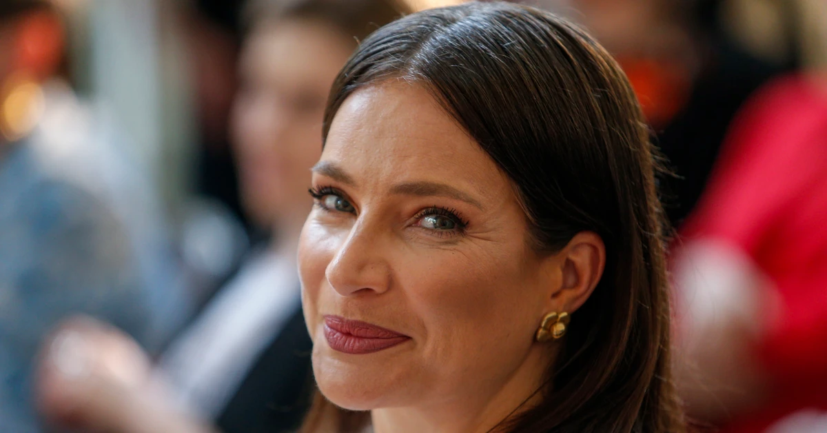 Anna Dereszowska ze łzami żegna córkę. 17-latka wyprowadza się bardzo daleko