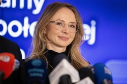 2 tys. 628 zł dodatkowo dla emeryta w przyszłym roku. Propozycja z rządu przebiła projekt prezydenta