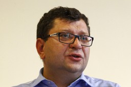 Stonoga zostanie zatrzymany, a jego mieszkanie przeszukane