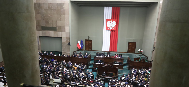 Sejm przyjął "Polski Ład". Zmiany podatkowe wejdą w życie od 1 stycznia [OPINIE]