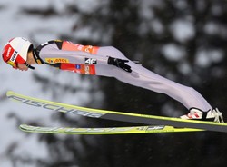 Słaby skok Stocha. Czterech Polaków w I konkursie TCS