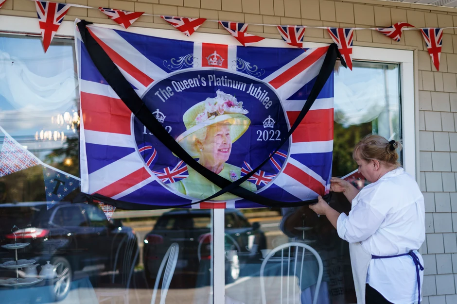 Građani tuguju Britanija