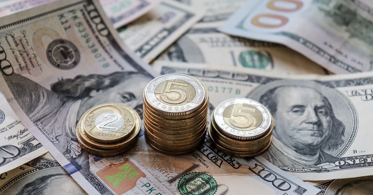 Woś obserwuje: wiara w pieniądz jest starsza, niż się wydaje