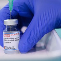 Pfizer és Moderna: mennyire felelősek valójában a szívizomgyulladásokért?