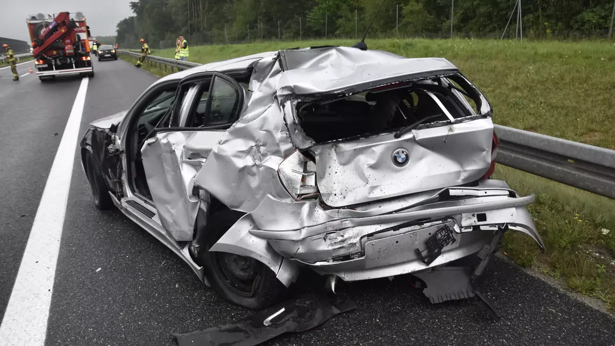 Niebezpieczny wypadek na autostradzie A4 w czasie burzy