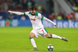 Koronawirus w klubie Krychowiaka i Rybusa. Co ze zdrowiem polskich piłkarzy?