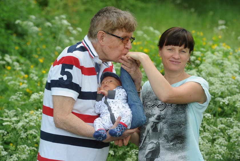 Pan Andrzej został ojcem w wieku jak skończył 81-lat