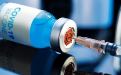 EMA rekomenduje czwartą dawkę szczepionki przeciwko COVID-19 dla osób starszych