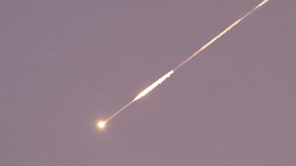 Projektili ispaljeni ka Izraelu tokom noći u ponedeljak | Foto: Reuters