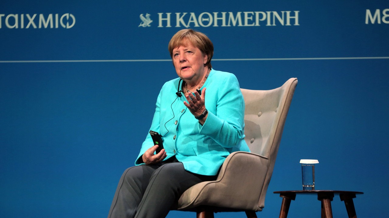 Jest na politycznej emeryturze, ale nie pozwala o sobie zapomnieć. Tym razem Angela Merkel zdradza kulisy spotkania z Donaldem Trumpem