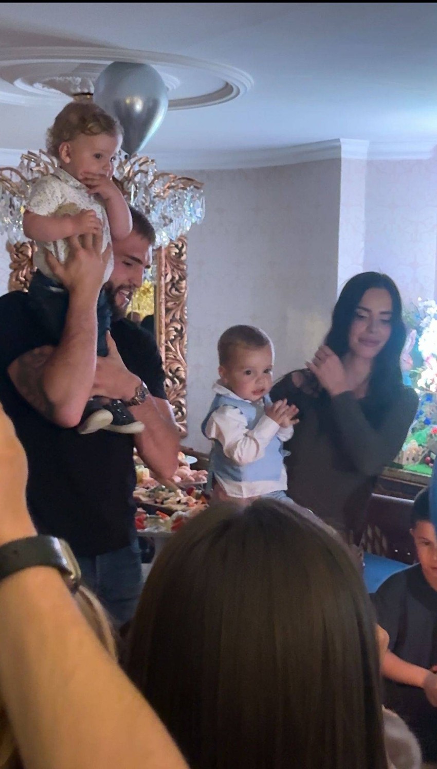 Slavlje u domu Ražnatovića