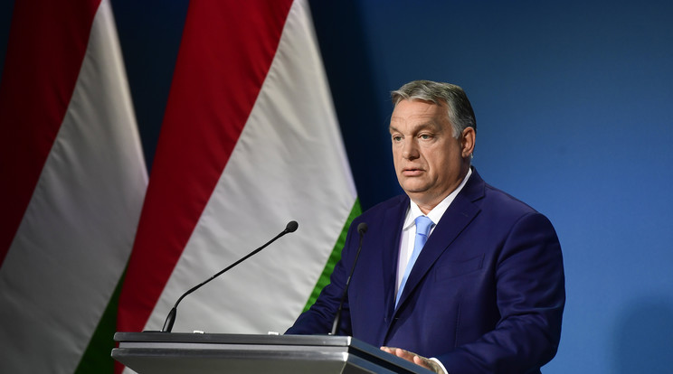 Orbán Viktor interjút adott a Jó reggelt, Magyarország! című műsorban, a Kossuth rádió stúdiójában /MTI/Koszticsák Szilárd