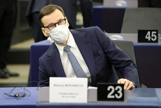 Premier Mateusz Morawiecki podczas sesji Parlamentu Europejskiego w Strasburgu