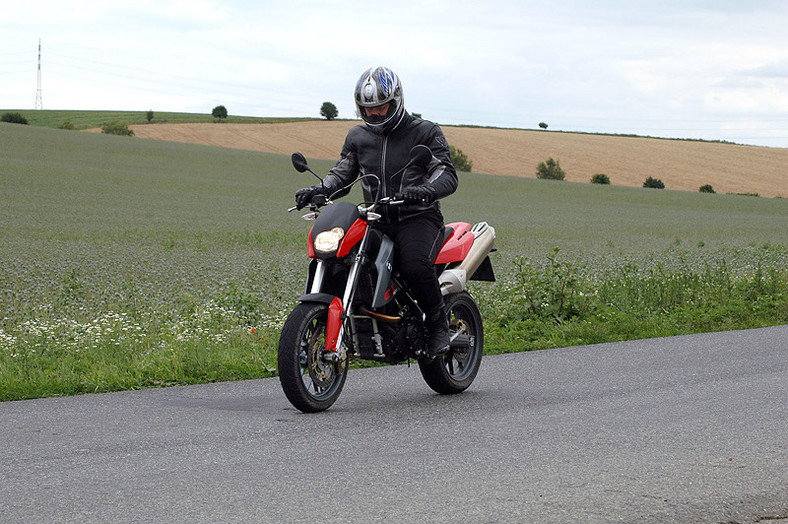 BMW G650 Xmoto: zabawka do miasta (test)