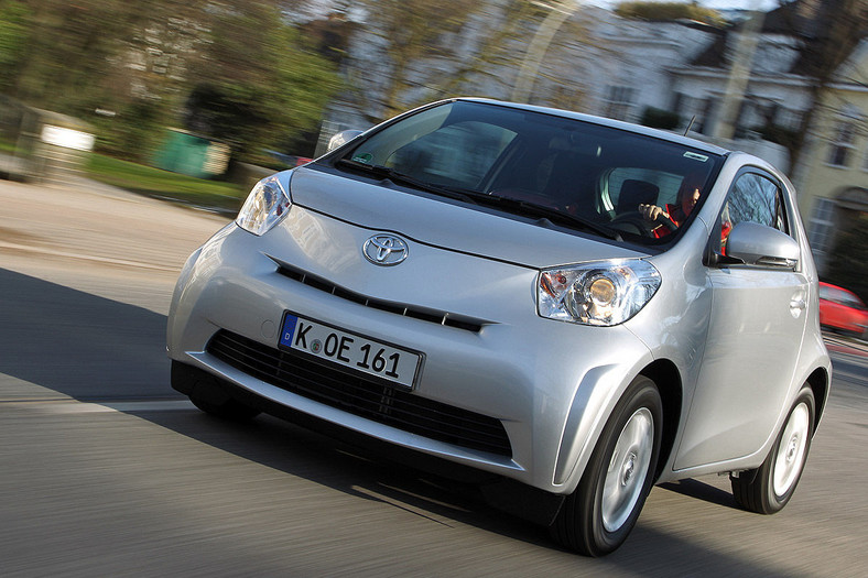 Toyota IQ 1.0 (68 KM)