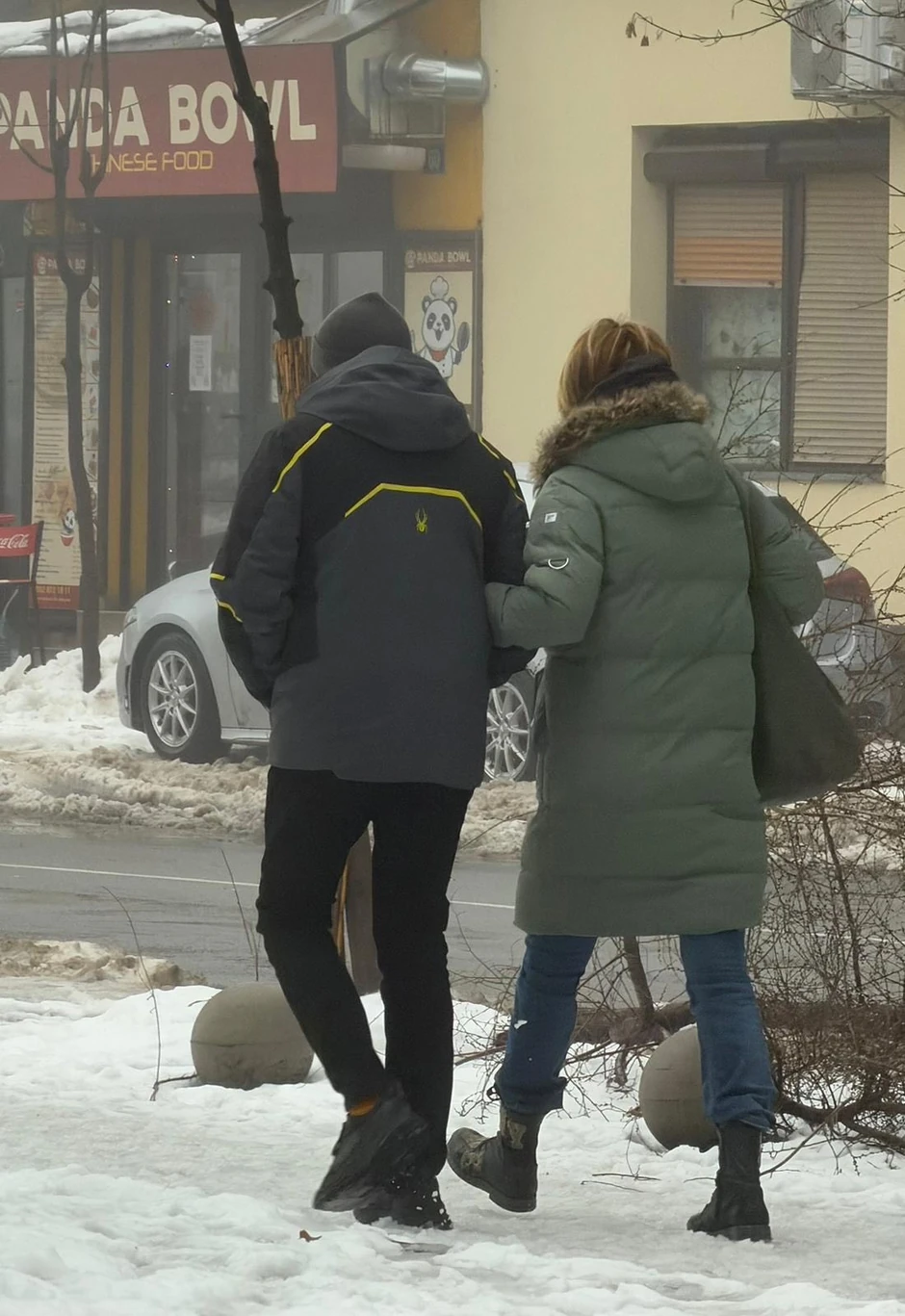 Ksenija Mijatović u šetnji na Dorćolu sa partnerom