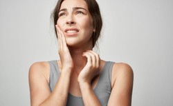 Ból jest nie do wytrzymania! Co trzeba wiedzieć o zapaleniu nerwu trójdzielnego