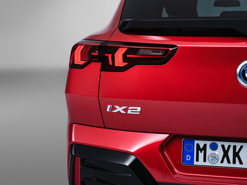 BMW iX2 (2024)