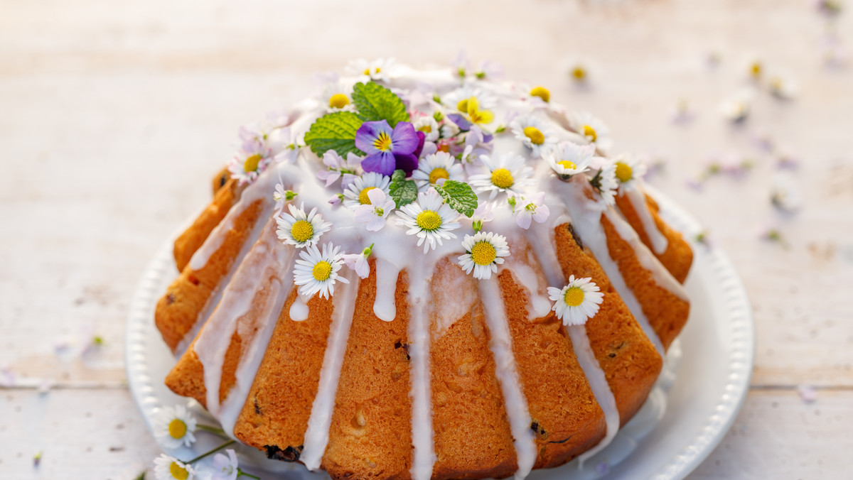 Babka wielkanocna - jak ją zrobić? Przepisy na babki wielkanocne