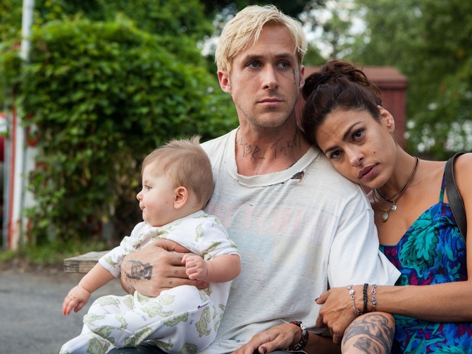 Eva Mendes otkriva zašto odbija da ide na crveni tepih sa svojim mužem