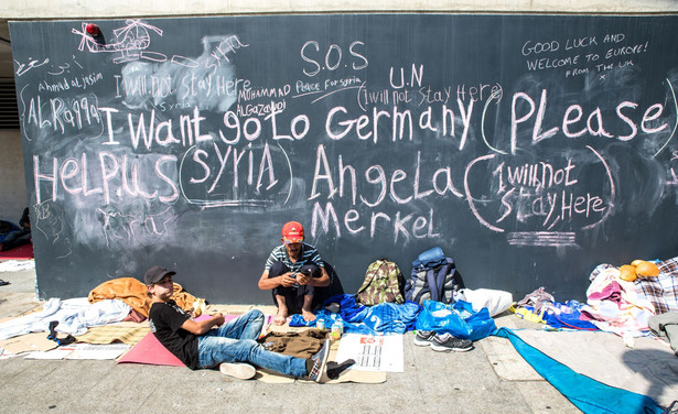 Były szef kontrwywiadu krytykuje politykę migracyjną Merkel. "Nie możemy przyjąć wszystkich ludzi na świecie"