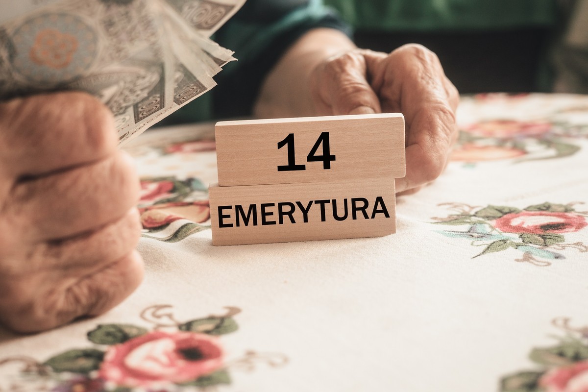 Kiedy emeryt otrzyma 14. emeryturę pomniejszoną, a kiedy w ogóle nie zostanie mu wypłacona?
