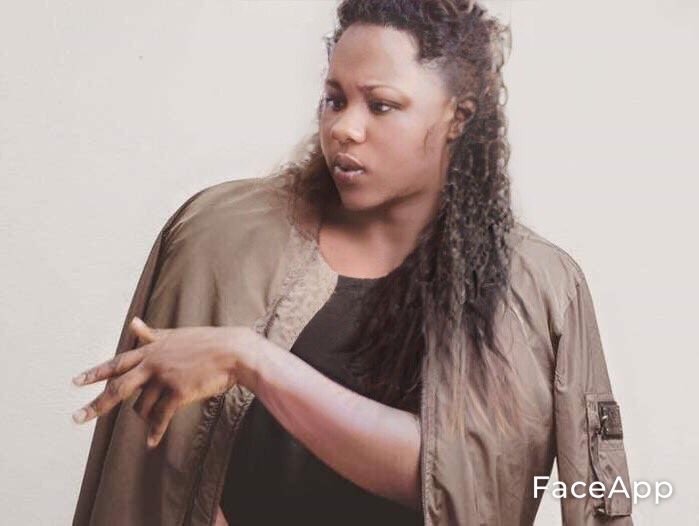  Mediakal's look as a woman according to Face App
