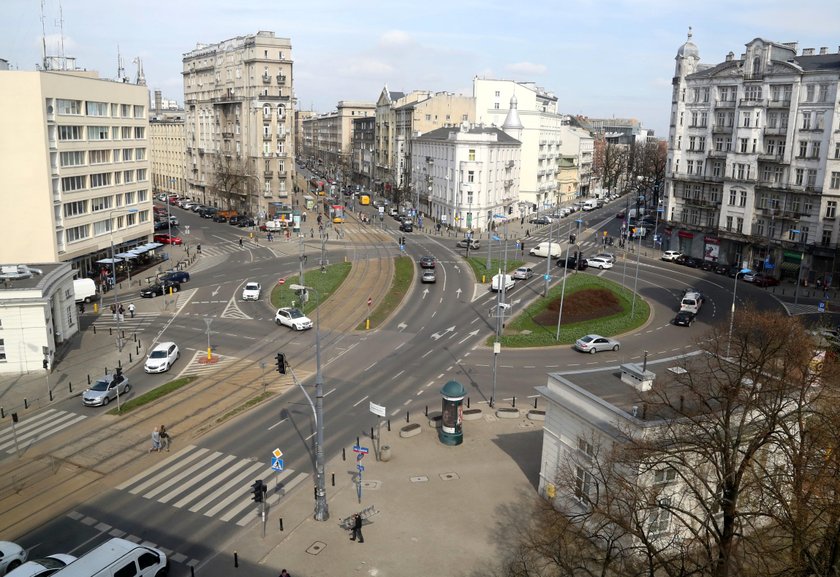 Zwężą jezdnię na Placu Unii Lubelskiej