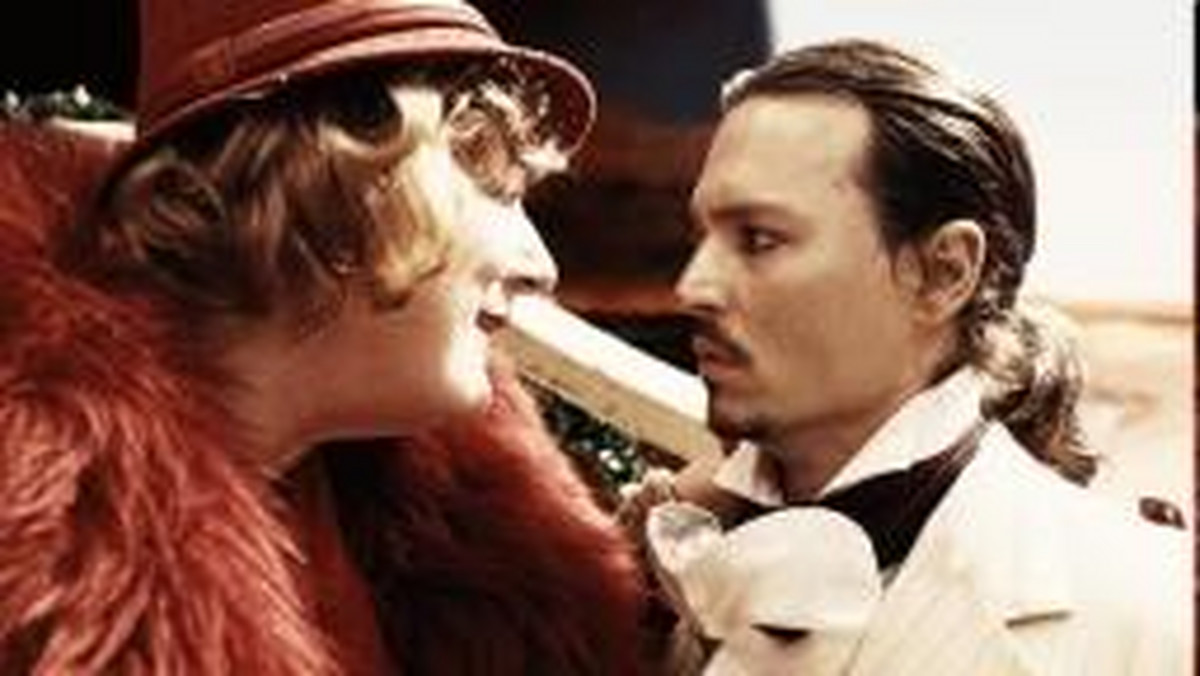 Johnny Depp jest zafascynowany postacią Szalonego Kapelusznika, w którą się wcielił w najnowszej filmowej adaptacji "Alicji w Krainie Czarów" Lewisa Carrolla.