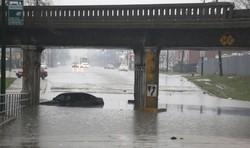 Wielka powódź w Chicago. Tysiące zalanych domów