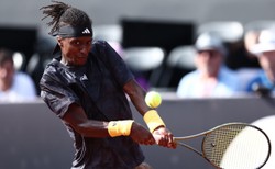 Ymer zdyskwalifikowany z turnieju ATP w Lyonie za uderzenie rakietą
