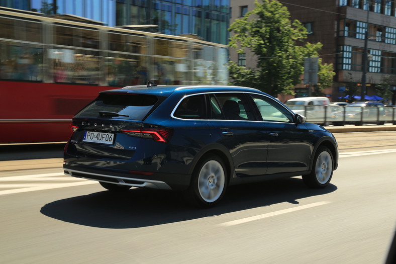 Skoda Octavia Combi Scout 2021