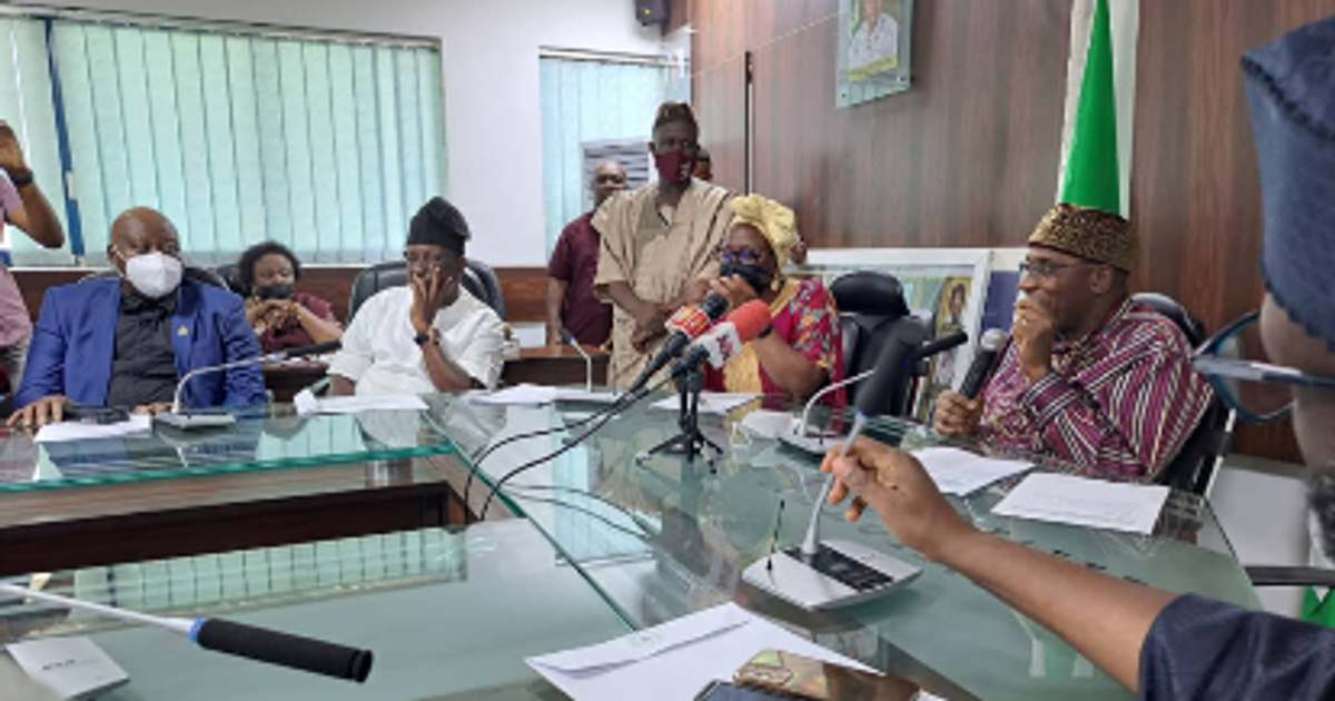 Outgoing Minister, Amaechi inaugurates 5 governing boards - Vimarsana News