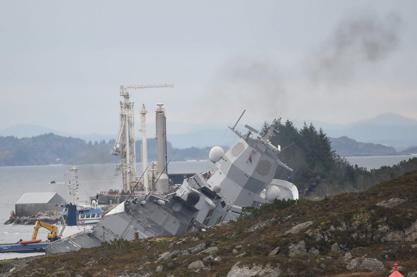 Norweska fregata KNM Helge Ingstad zostałą staranowana przez tankowiec