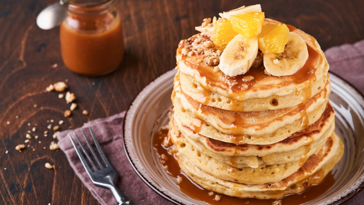 Mäkké a voňavé banánové lievance – ideálny spôsob, ako využiť prezreté banány a začať deň sladko, ale zdravo. 