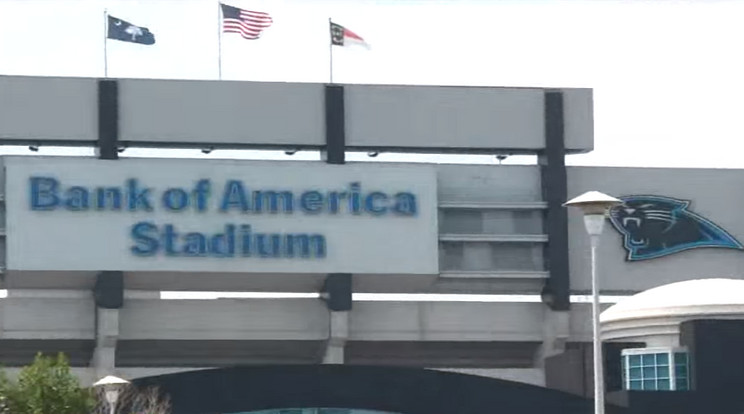 Súlyos "támadást" szenvedett el a hét elején a Carolina stadionja /Forrás: Youtube
