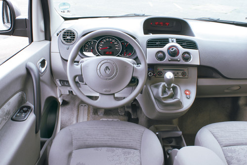 Renault Kangoo, Skoda Roomster, Opel Combo, VW Caddy - Mistrzowie praktyczności