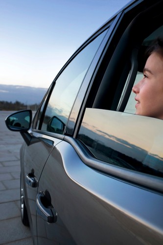 Dostępna będzie również ekonomiczna wersja ecoFLEX. Nowość Opla rozpędzi 5- lub 6-biegowa manualna skrzynia biegów, na wygodnych czeka sześcibiegowy automat