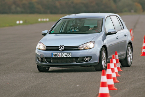 VW Golf VI kontra BMW 1, Ford Focus, Kia ceed, Mitsubishi Lancer i Opel Astra - Godzina prawdy dla Golfa