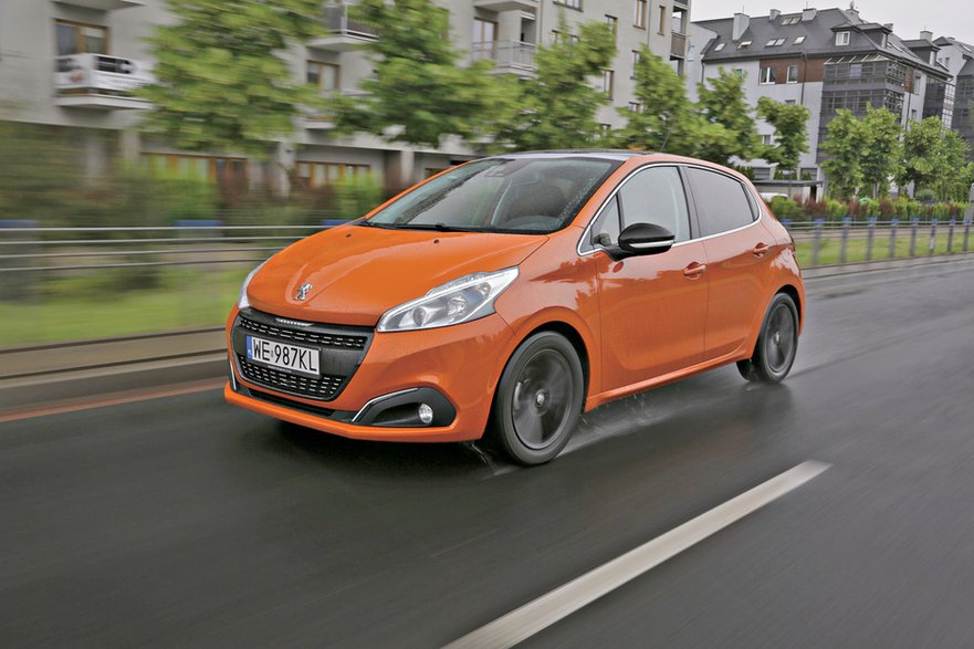 PEUGEOT 208 I (2012-19) 