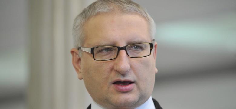 Poseł Pięta: Dobrze mnie posłuchajcie, czerwone zgniłki...