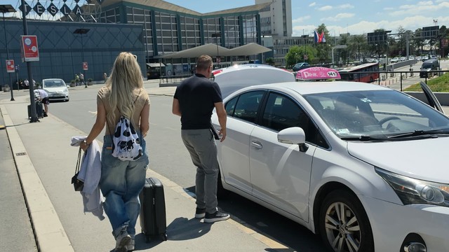 Vesna Đogani na aerodromu