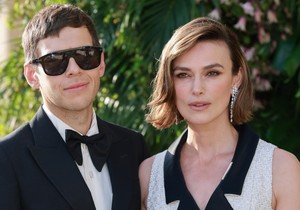 Kira Najtli i Džejms Rajton