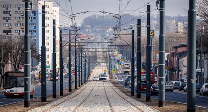 Mieszkańcy Dąbrowy Górniczej czekali na to dwa lata. W poniedziałek wypróbują jazdę po nowemu