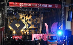 Paweł Adamowicz dźgnięty nożem na scenie podczas finału WOŚP. Stan prezydenta jest ciężki