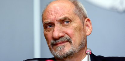 Macierewicz przejmie kosmos?