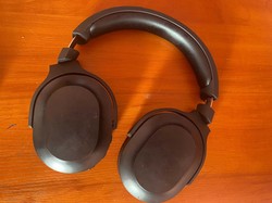 Jedne słuchawki by (prawie) wszystko podłączyć. Oto Razer Barracuda-X [RECENZJA]