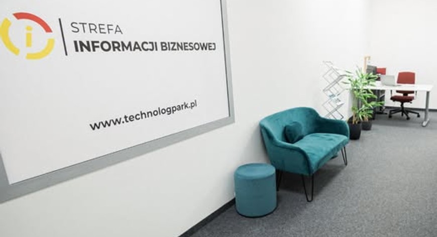 W wakacje można dodatkowo skorzystać z konsultacji z ekspertami EDIH, którzy podpowiedzą, jak przeprowadzić cyfrową zmianę w firmie za darmo.