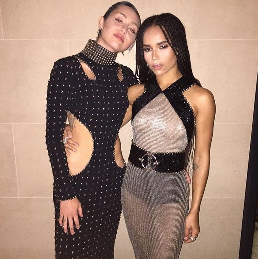 Miley Cyrus i Zoe Kravitz